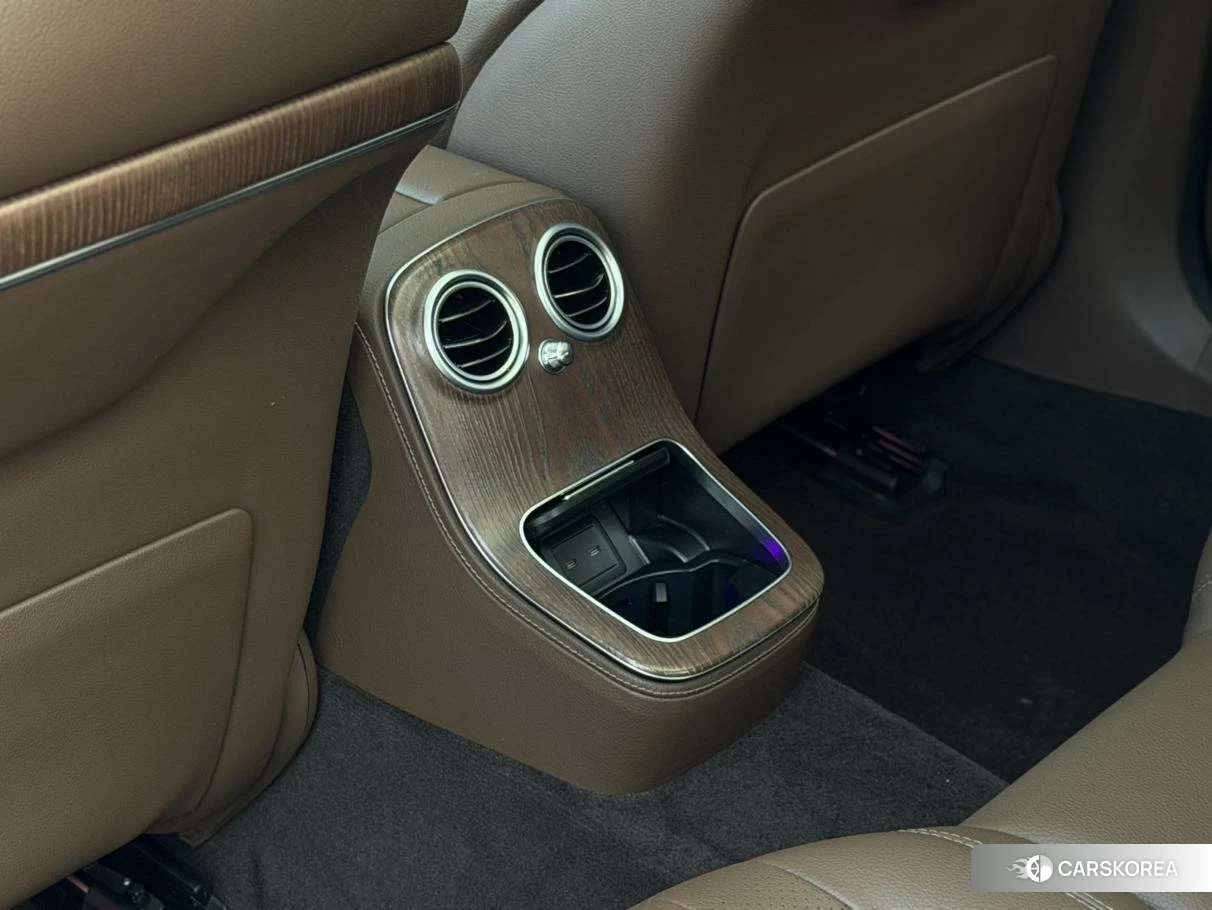Mercedes-Benz E-class id 4452418 из Китая 15
