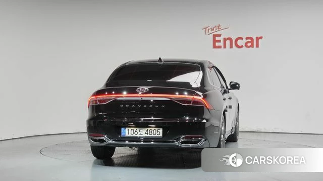 Hyundai The New Grandeur IG id 4632123 из Кореи 23