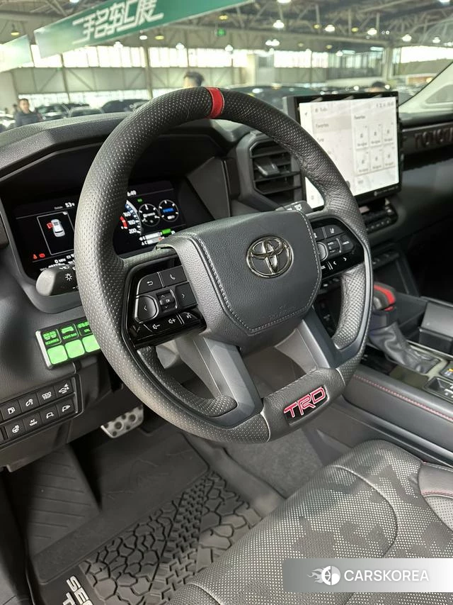 Toyota Sequoia id 4258151 из Китая 13