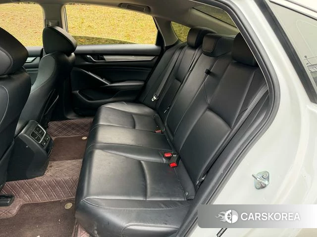 Honda Accord 2023 Белый из Китая, фото 3