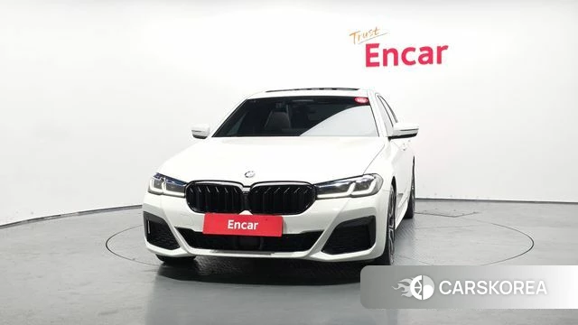BMW 5 Series (G30) id 4480954 из Кореи 13