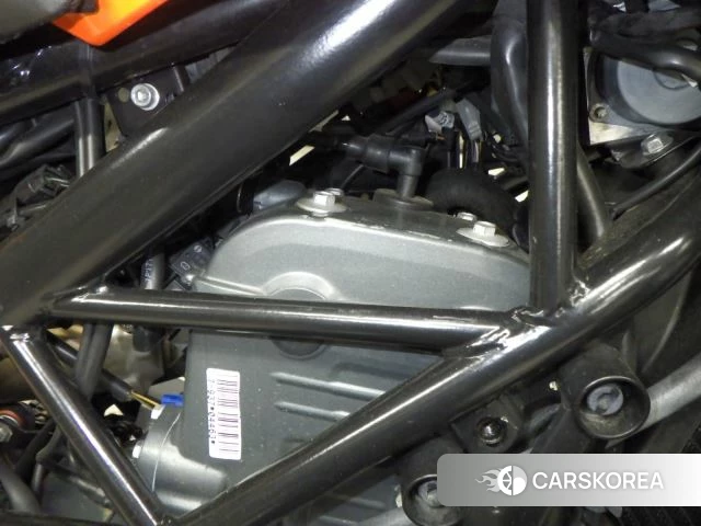 Engine photo
