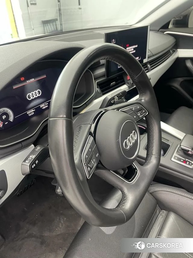 Audi A4L id 4265053 из Китая 11