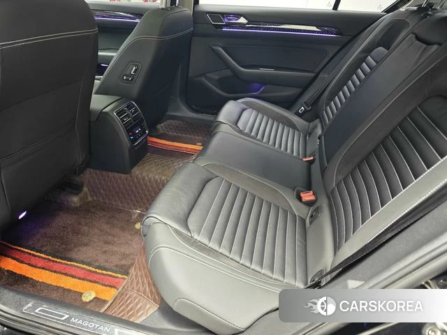 Volkswagen Magotan 2022 Черный из Китая, фото 5