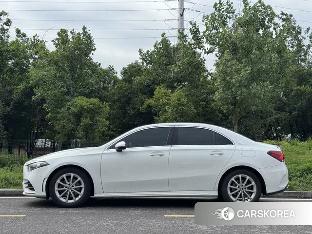Mercedes-Benz Class A id 4300331 из Китая 9