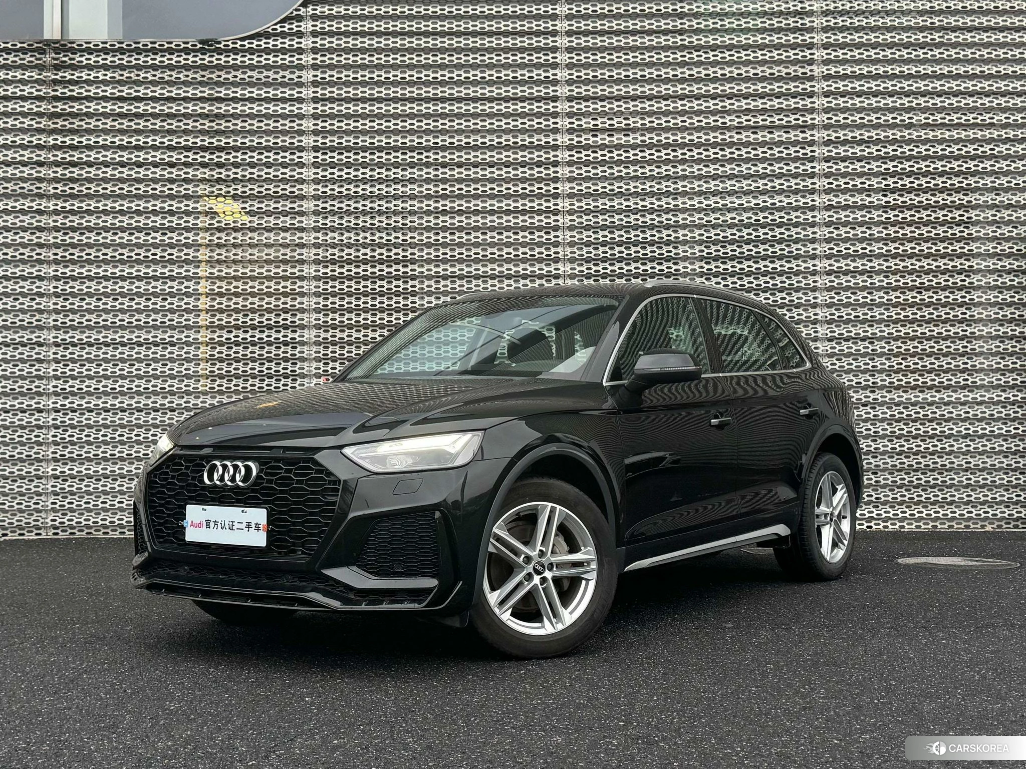 Audi Q5L id 4513457 из Китая 9