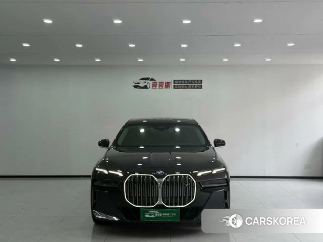 BMW i7 2024 Черный из Китая, фото 3