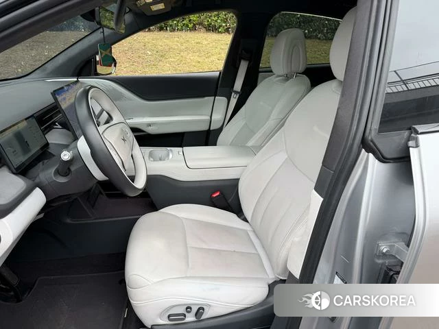 Xiaopeng Motors Xiaopeng G6 2025 Серебристо-серый из Китая, фото 3