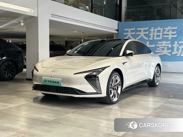 Zhiji Automobile Zhiji L7 2023 Белый из Китая, фото 3