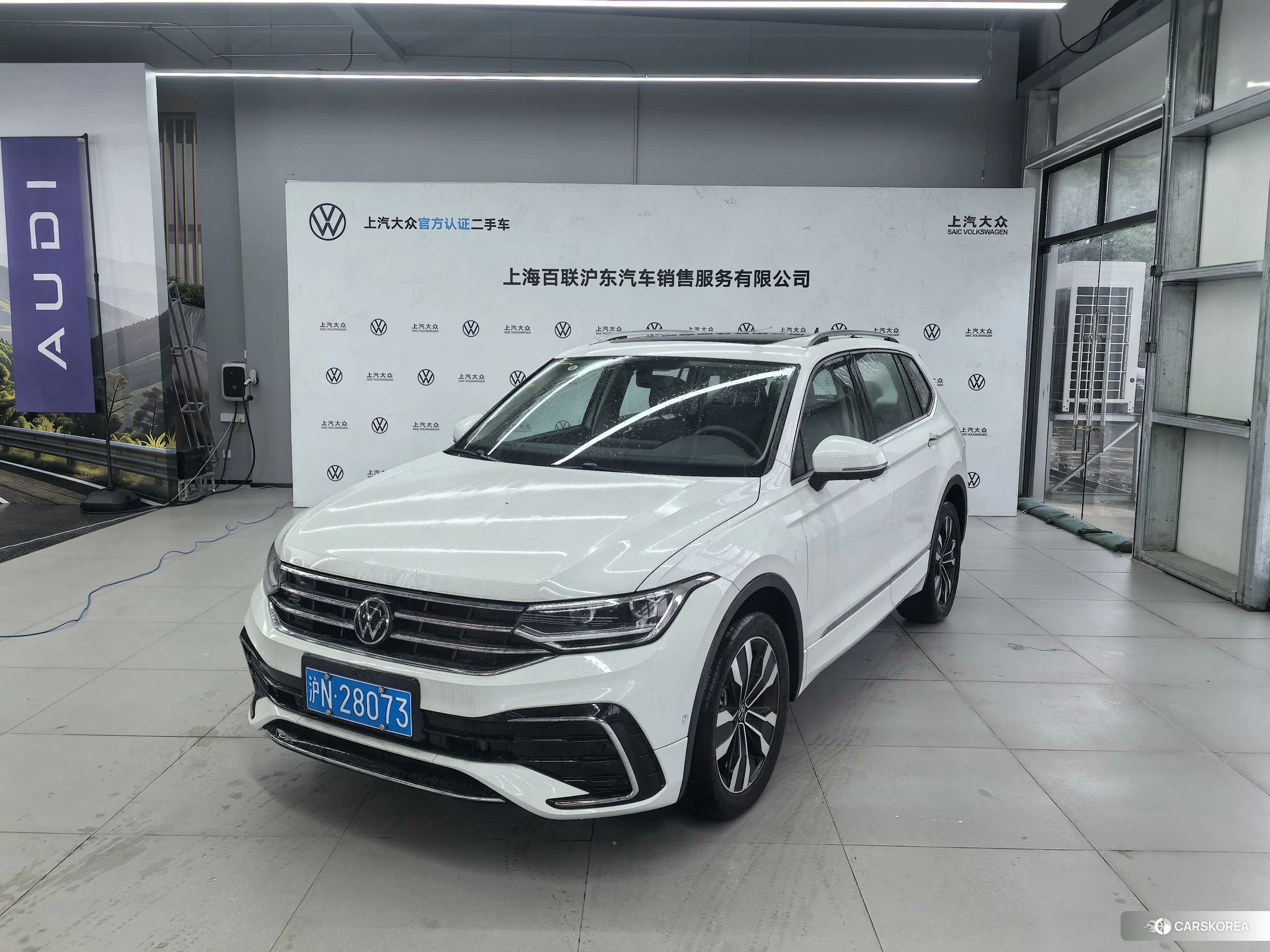 Volkswagen Tiguan L id 4492949 из Китая 8