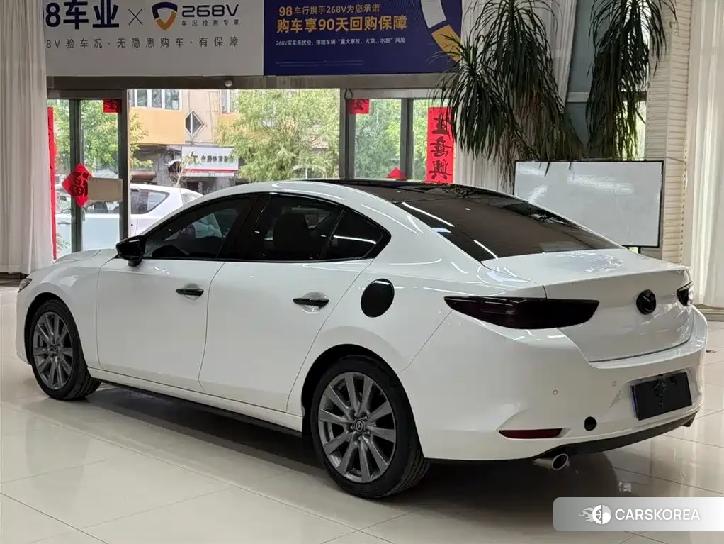 Mazda 3 id 4547930 из Китая 16