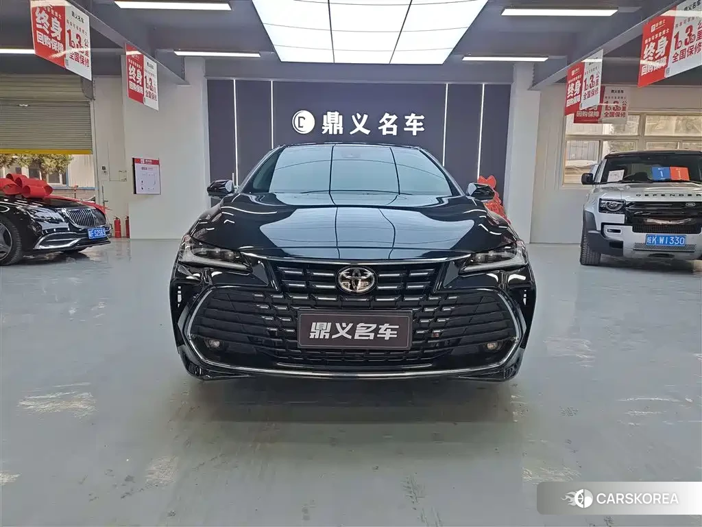 Toyota Avalon 2023 Черный из Китая, фото 3