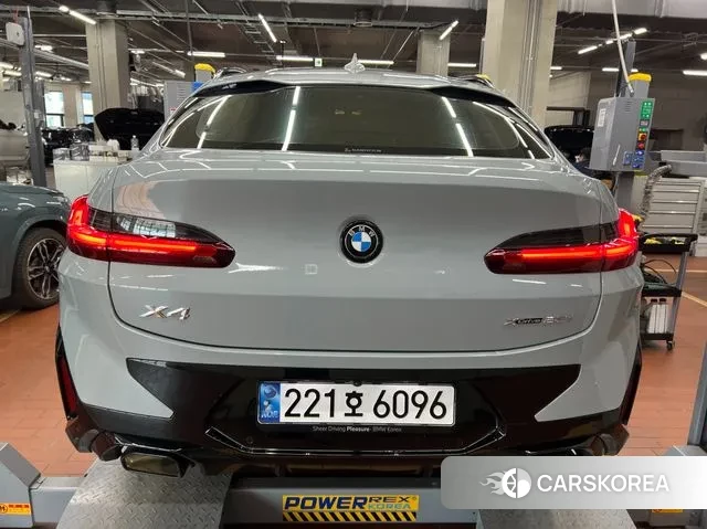 BMW X4 (G02) 2024 Серебристо-серый из Кореи, фото 3
