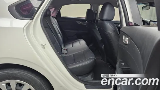 Kia Come New K3 id 2670861 из Кореи 13