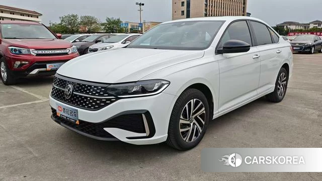 Volkswagen Lavida 2025 Белый из Китая, фото 3