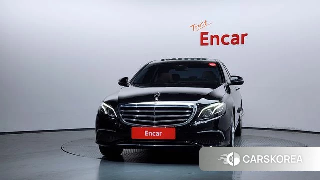 Mercedes-Benz E-Class W213 id 4530684 из Кореи 23