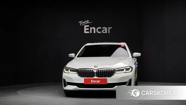 BMW 5 Series (G30) id 3615320 из Кореи 13