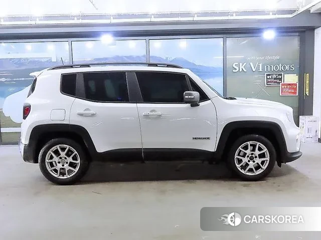 Jeep Renegade id 3635216 из Кореи 13