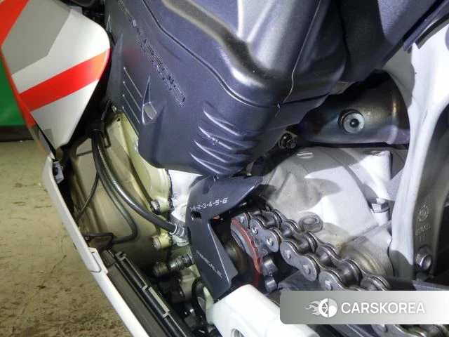 Engine photo
