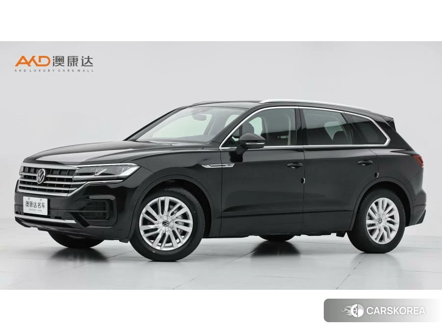 Volkswagen Touareg 2020 Черный из Китая, фото 3