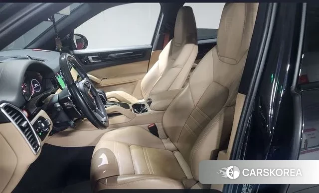 Porsche Cayenne (PO536) 2019 Черный из Кореи, фото 3