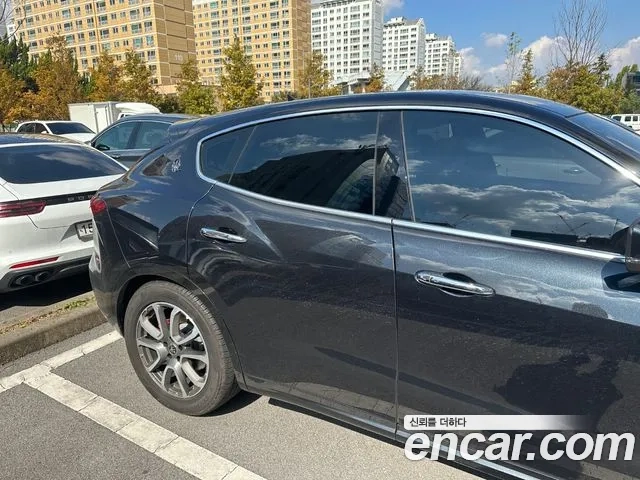 Maserati Levante id 2880565 из Кореи 3