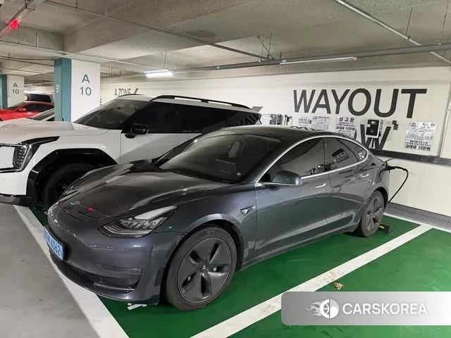 Tesla Model 3 2020 Серый из Кореи, фото 5