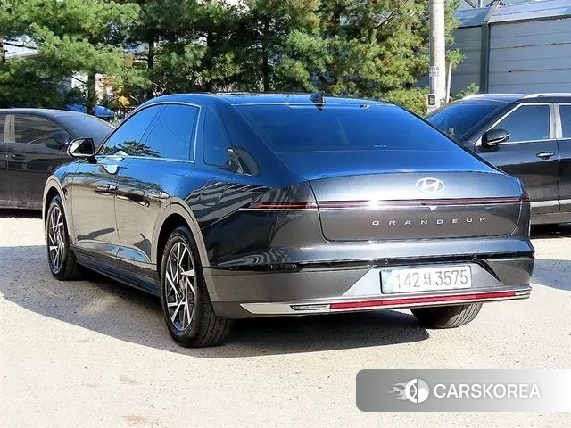 Hyundai Grandeur (GN7) id 3360332 из Кореи 13