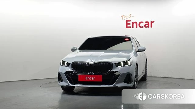 BMW 5 Series (G60) id 4499278 из Кореи 13