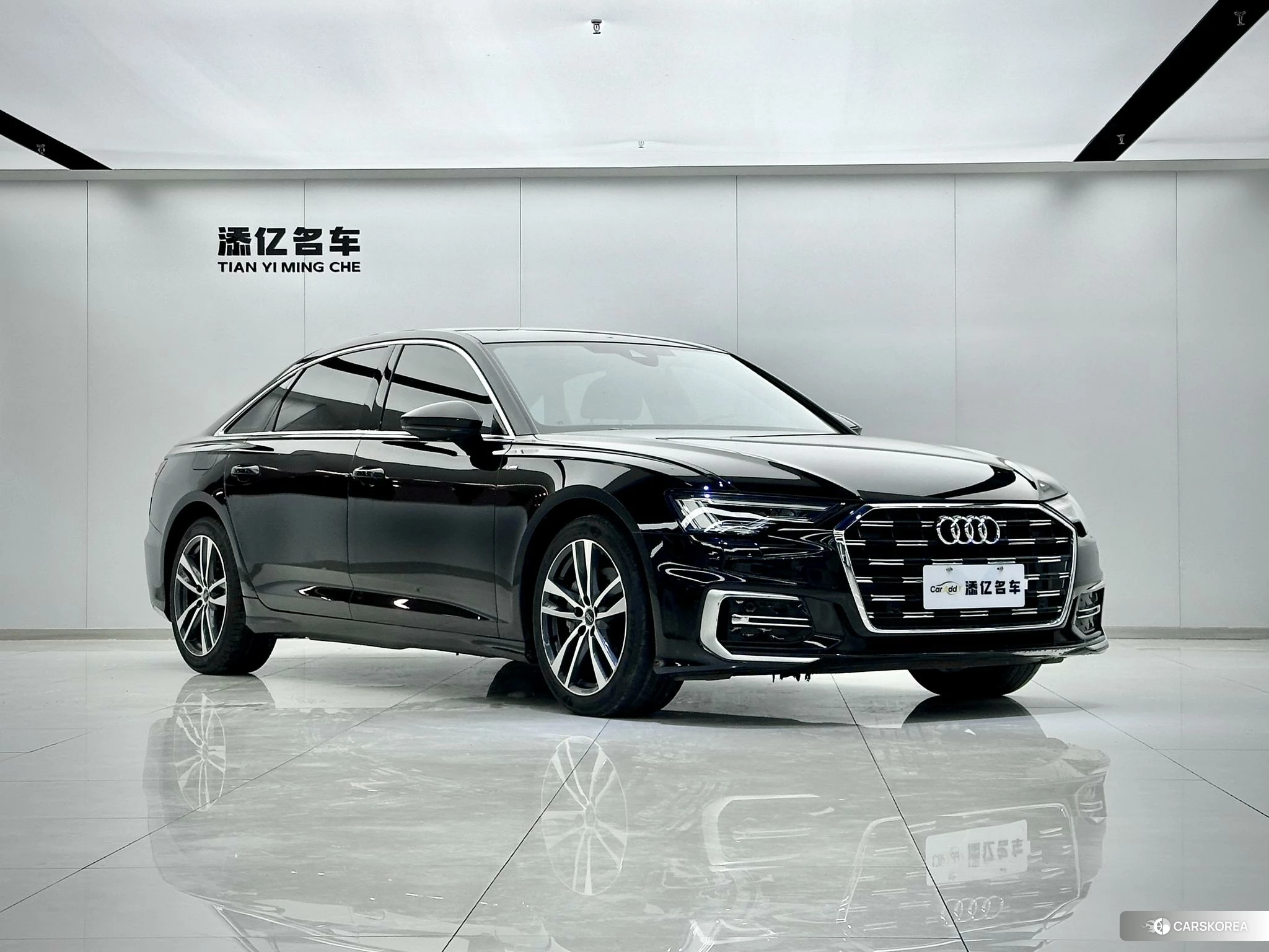 Audi A6L id 4499015 из Китая 15
