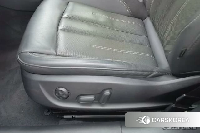 Audi A4L id 4273813 из Китая 17