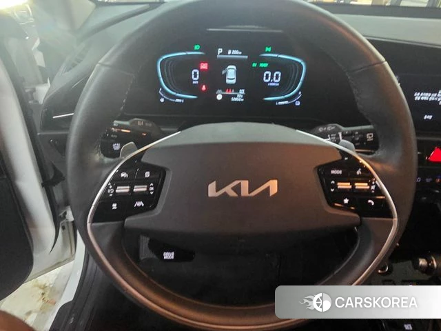 Kia Di Ol Nu Niro 2022 Белый из Кореи, фото 3
