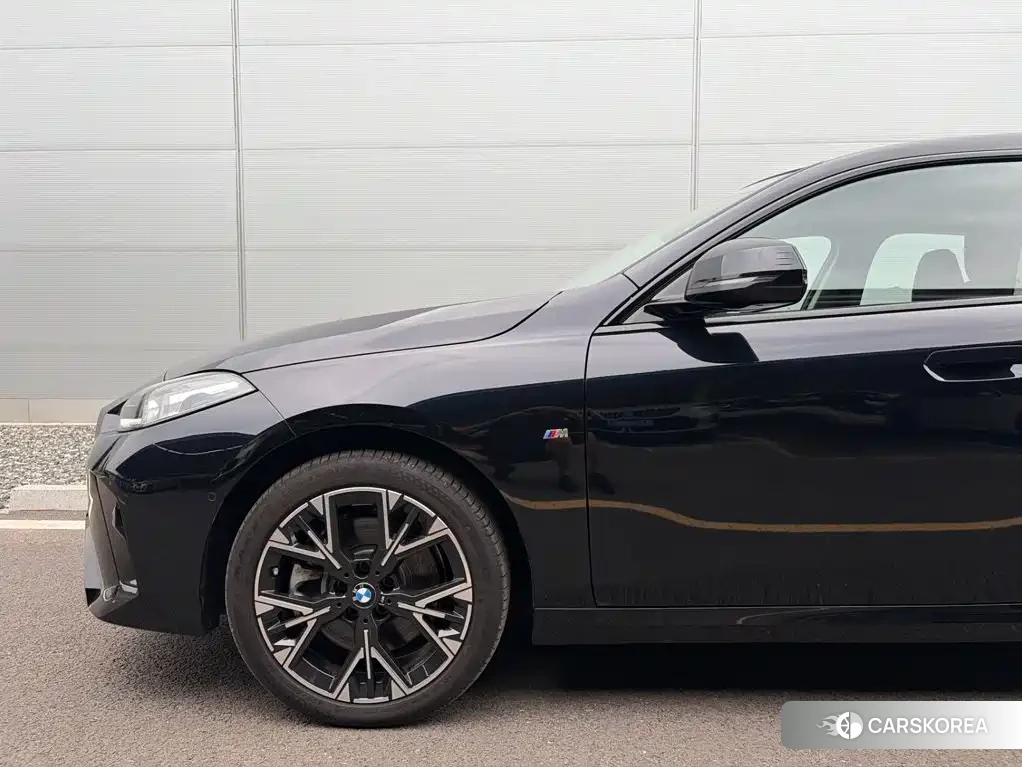 BMW 2 series id 4629112 из Китая 10