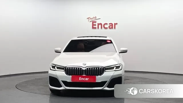 BMW 5 Series (G30) id 3691769 из Кореи 13