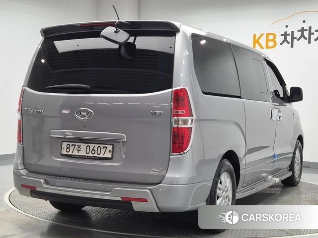 Hyundai The New Grand Starex id 4689365 из Кореи 13