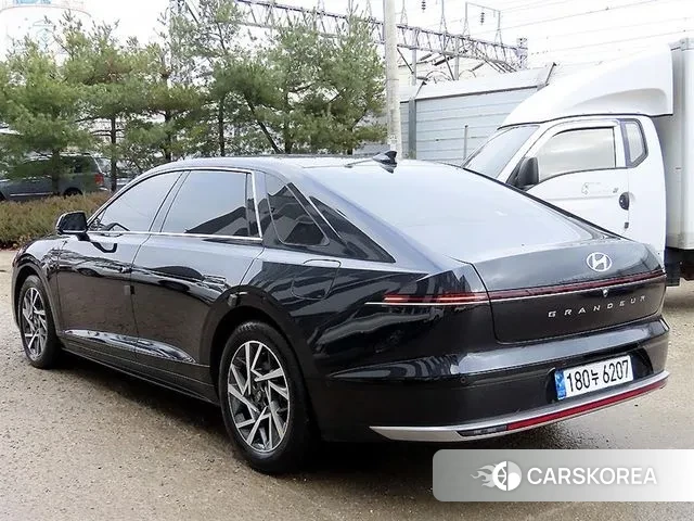 Hyundai Grandeur (GN7) id 3522398 из Кореи 13