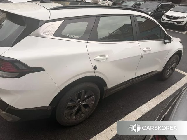 Kia Sportage 5th Generation 2023 Белый из Кореи, фото 3