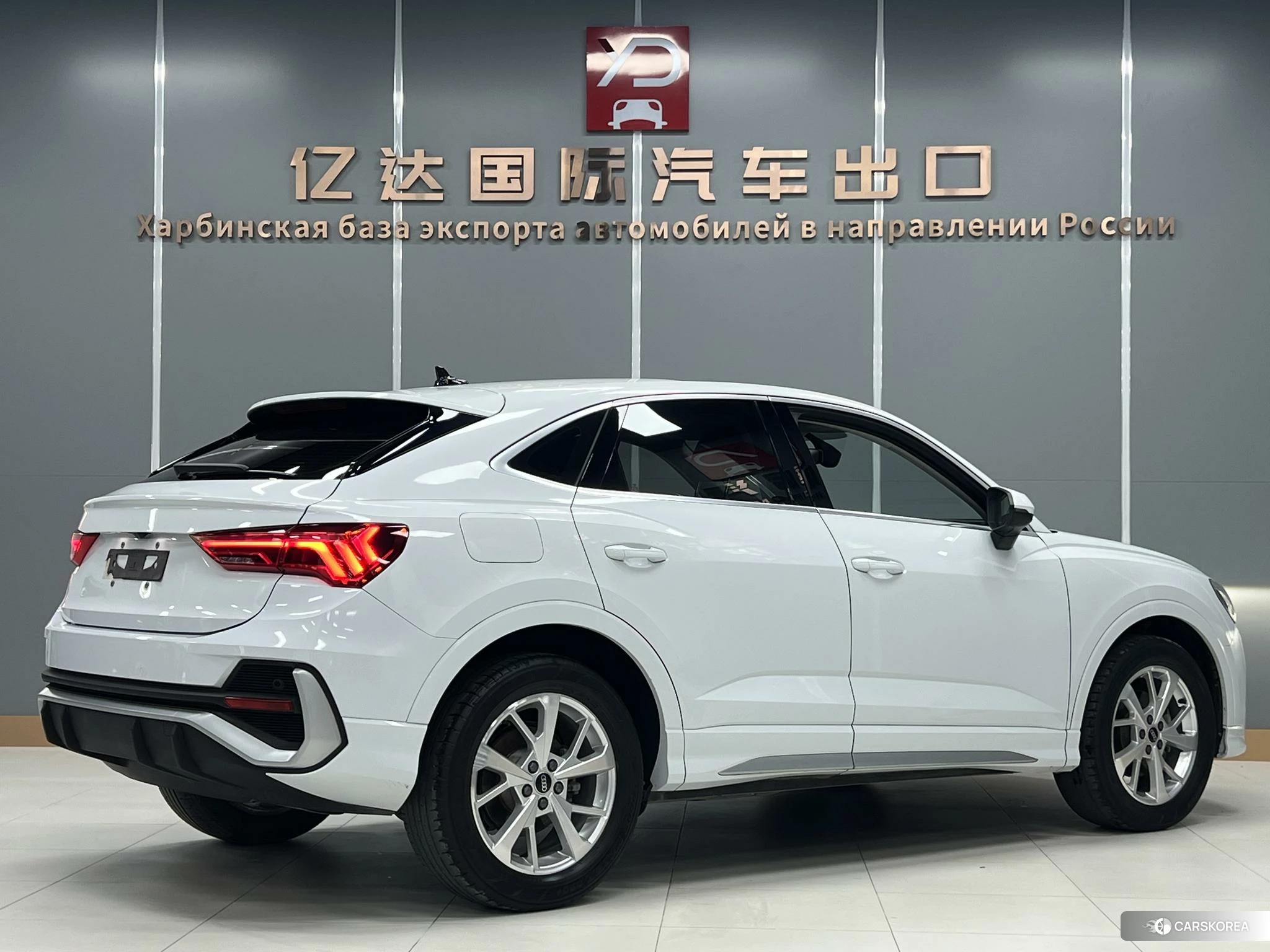 Audi Q3 Sportback id 4454386 из Китая 19