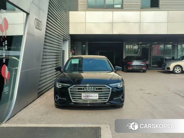 Audi A6L 2023 Черный из Китая, фото 3