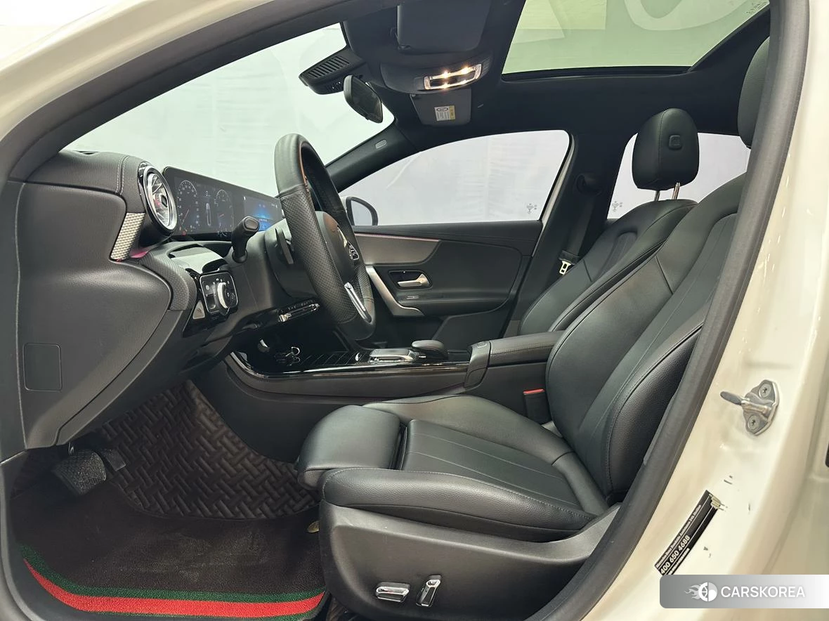 Mercedes-Benz Class A 2021 Белый из Китая, фото 3