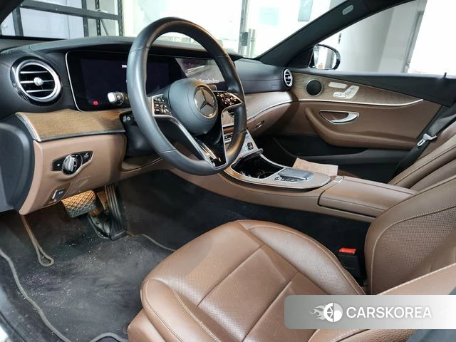 Mercedes-Benz E-Class W213 2022 Белый из Кореи, фото 3