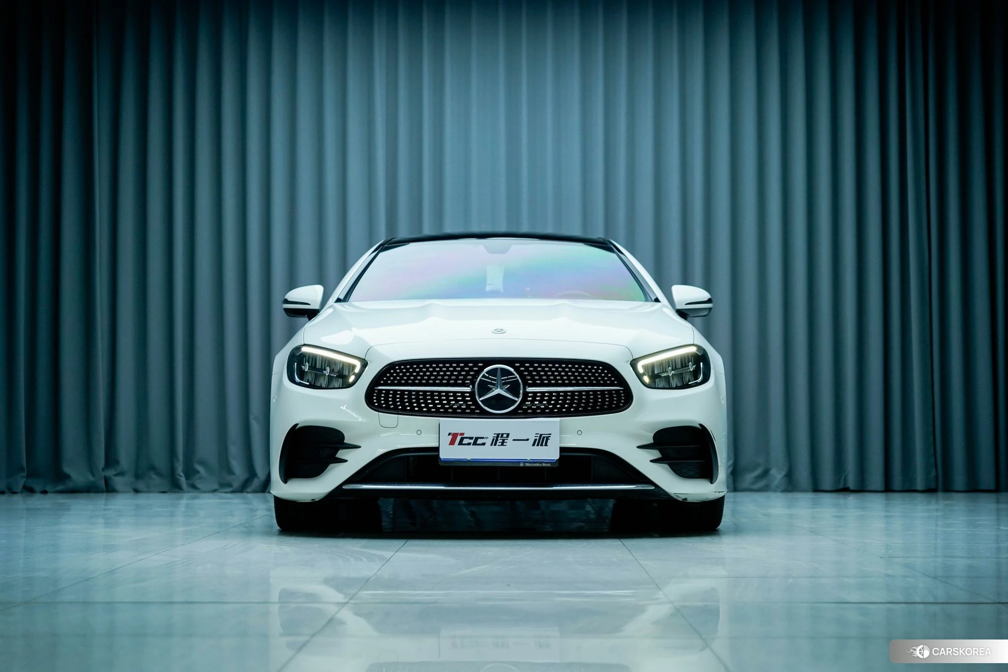 Mercedes-Benz E-class (imported) 2022 Белый из Китая, фото 3