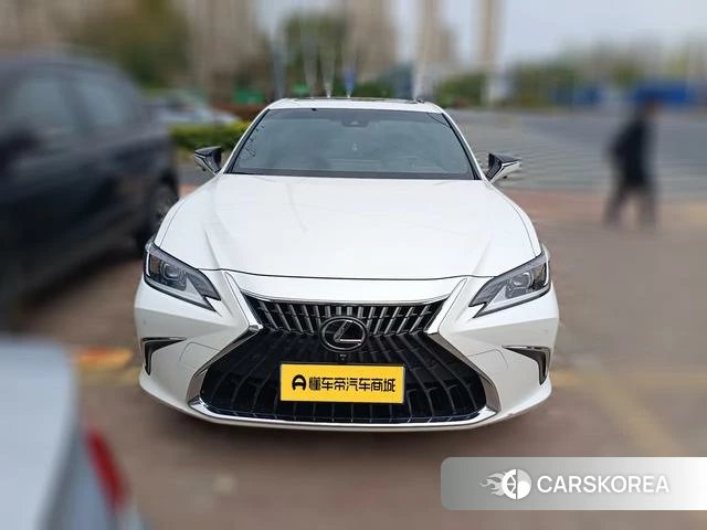 Lexus ES 2021 Белый из Китая, фото 3