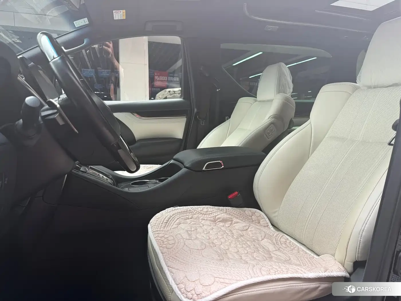Lexus LM id 4577646 из Китая 8
