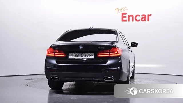 BMW 5 Series (G30) id 3703950 из Кореи 13