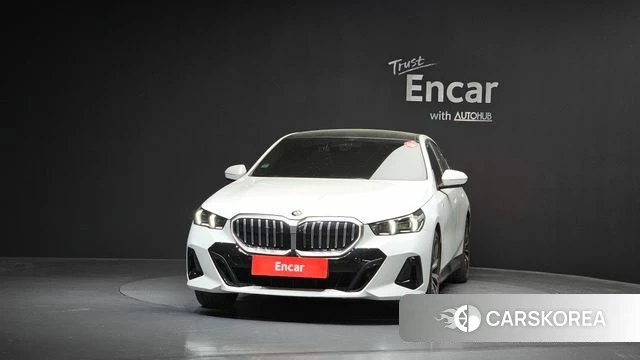 BMW 5 Series (G60) id 4194224 из Кореи 23