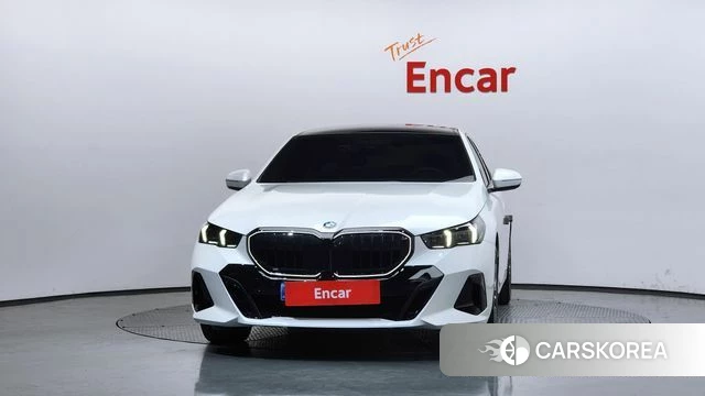 BMW 5 Series (G60) id 4493437 из Кореи 13