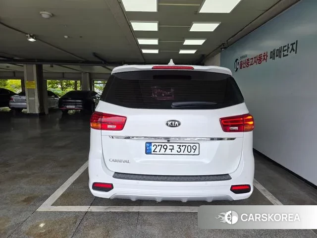 Kia The New Carnival id 3024618 из Кореи 12