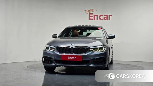 BMW 5 Series (G30) id 4188536 из Кореи 13