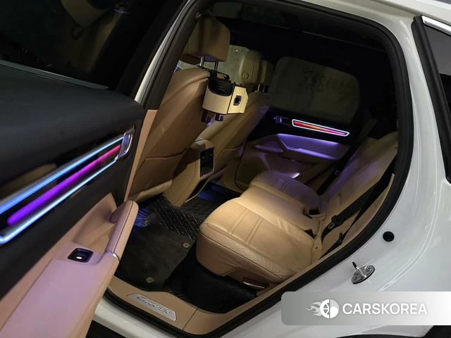 Porsche Cayenne 2018 Белый из Китая, фото 3